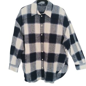 Zara Shacket Women's Size M‎ Flannel Long Shirt Black Checker Plaid Button Down